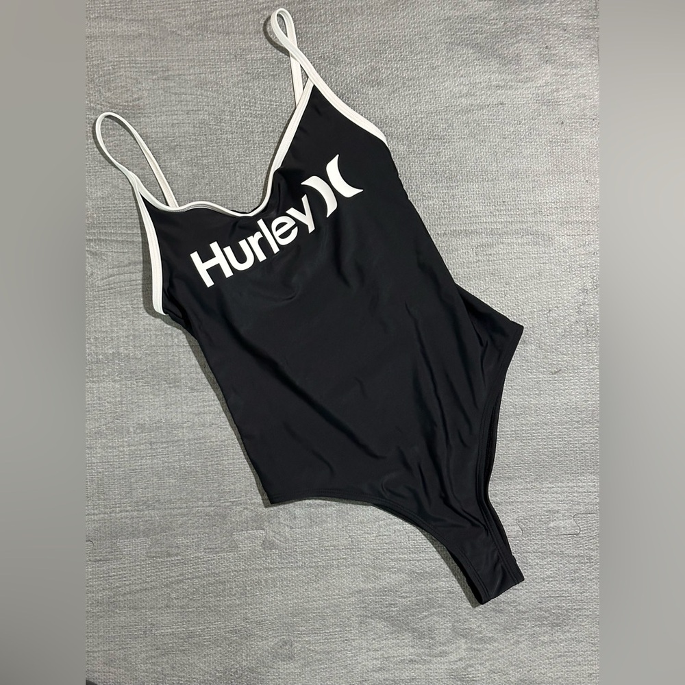 Hurley swim one swimsuit size S adjustable straps with logo Blk/wht NWT
